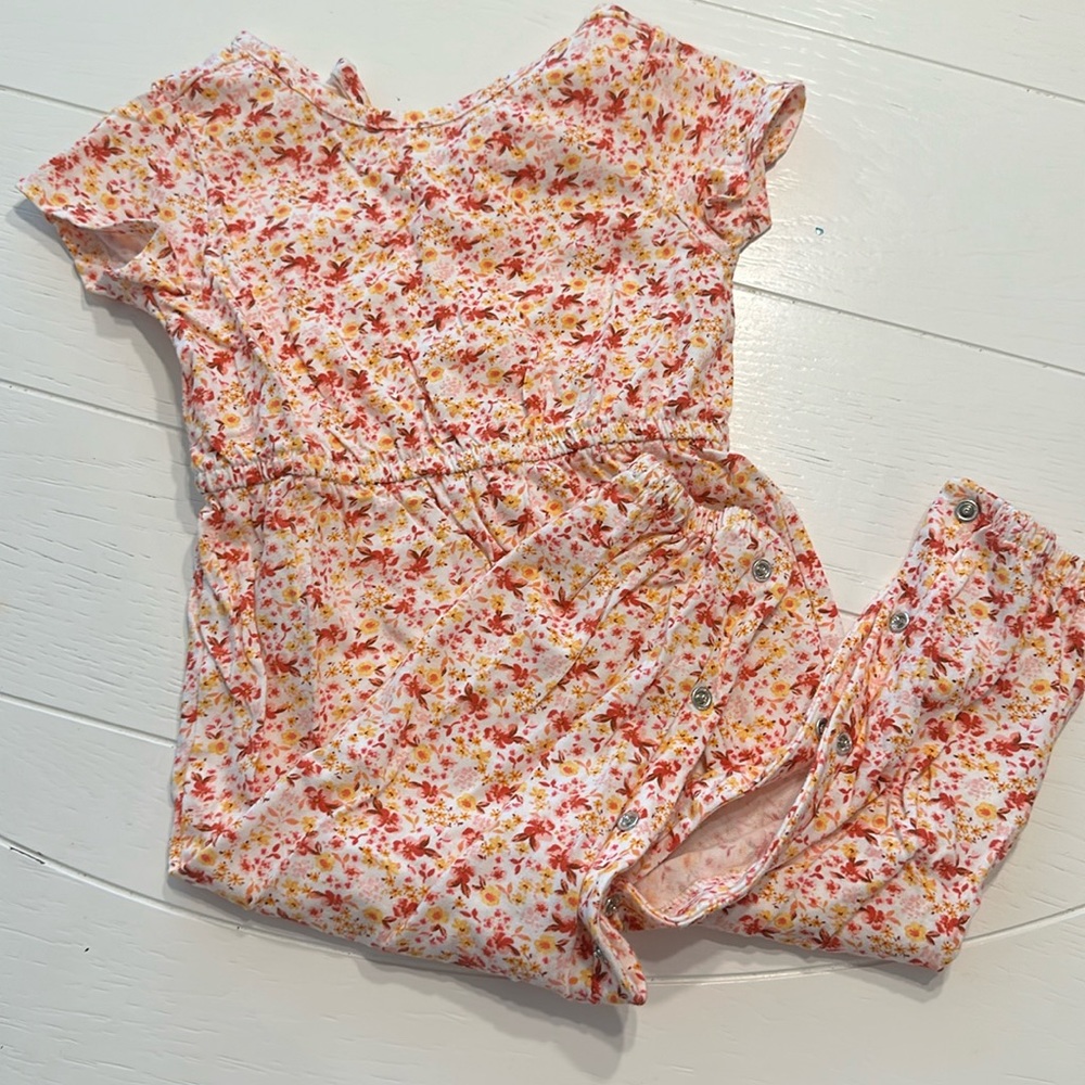 3/$15 old navy romper 18-24m